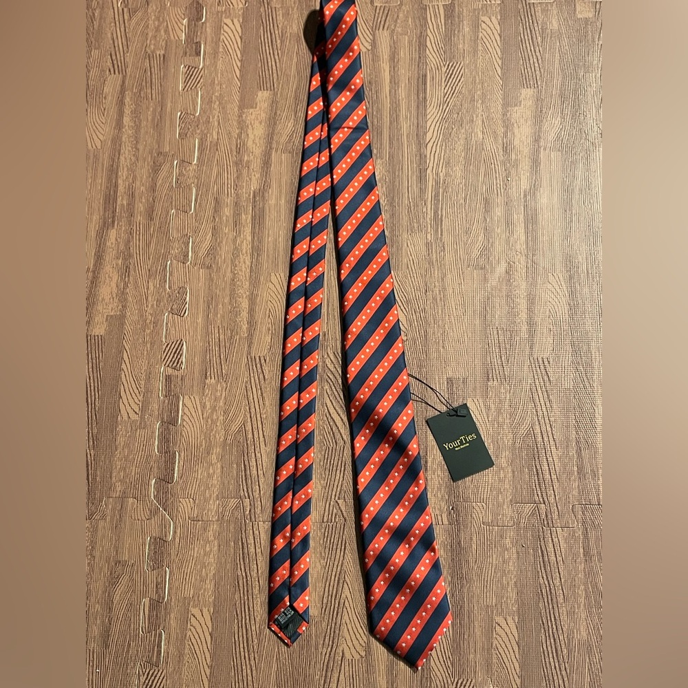 Your Ties 100% Silk *New w/ Tags* Stars and Stripes Neck tie